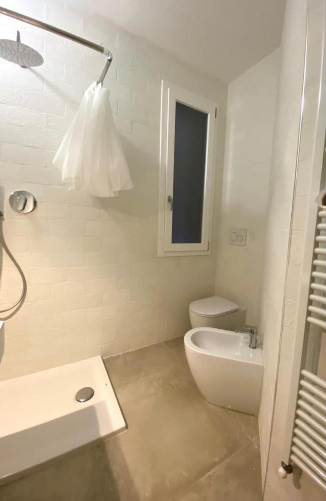 Farolfi Apartments Galliera ボローニャ 部屋 写真